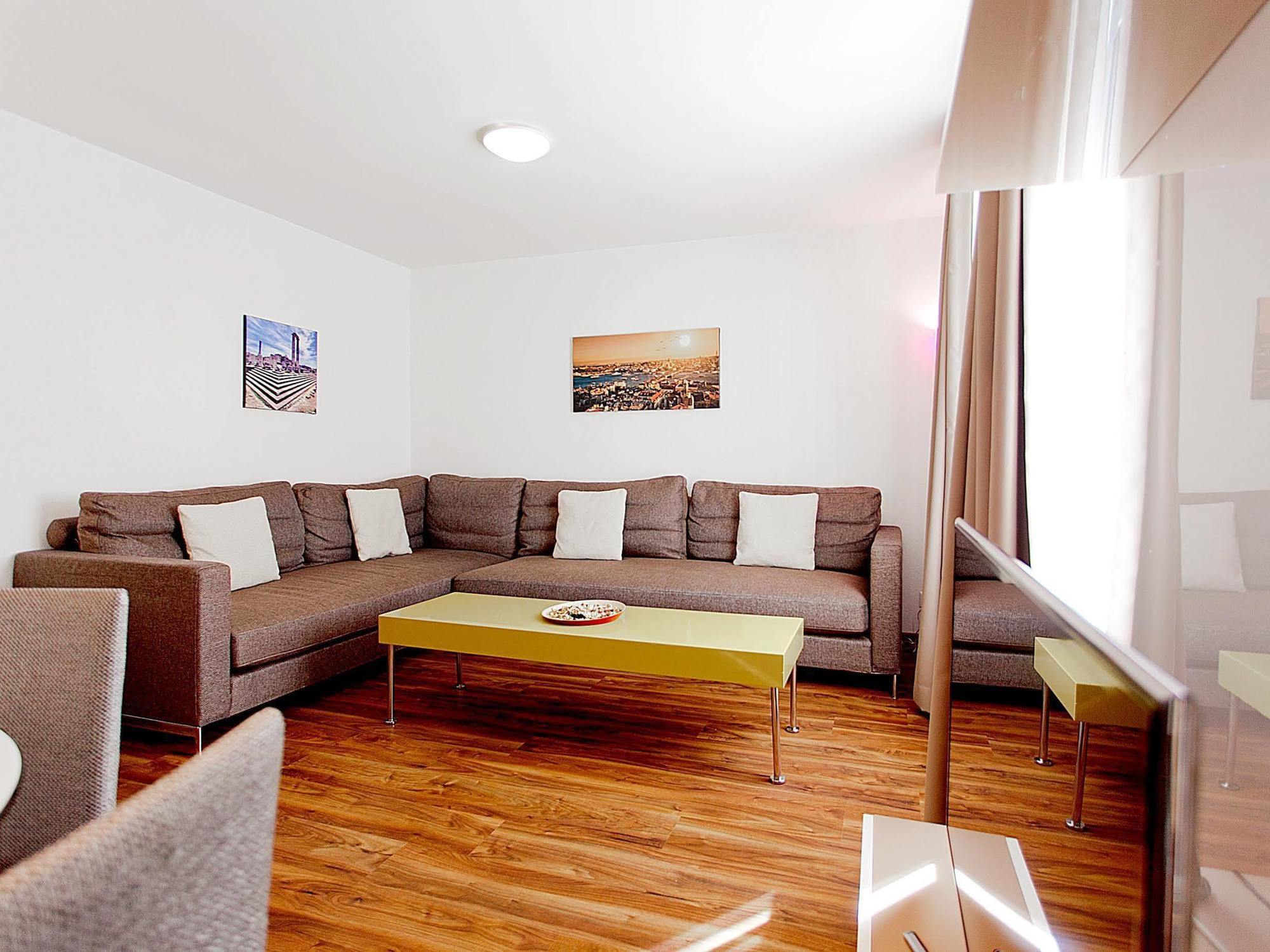 Premium Apartments By Livingdowntown Цюрих Екстер'єр фото